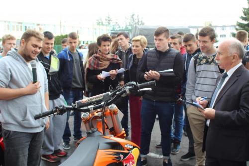dzien208
