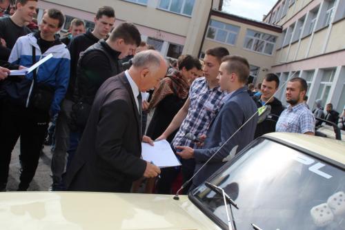 dzien235